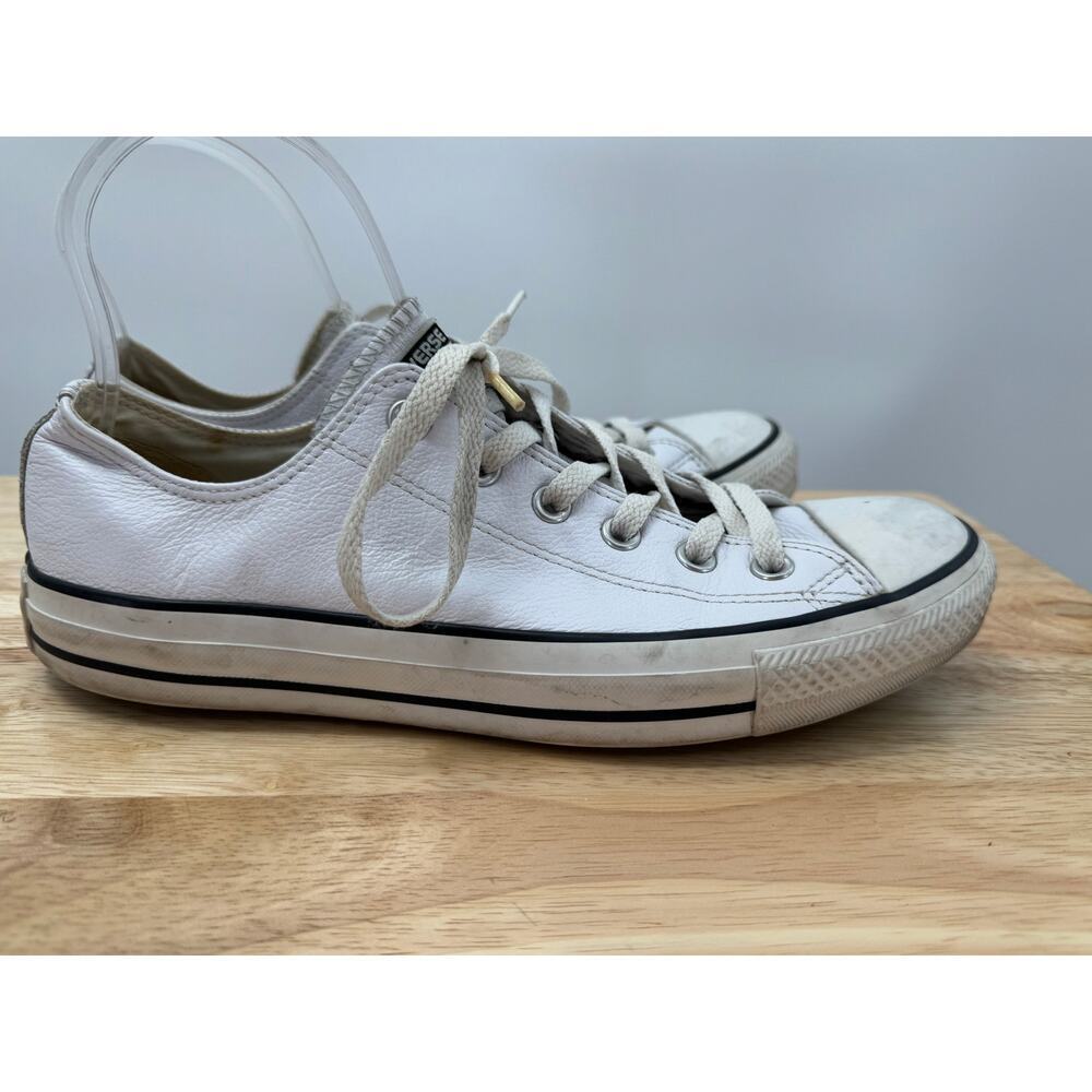 Converse Low Top Lace-Up White Leather Sneakers Women's Size 9 / Men's 7 Classic